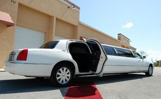 8 Person Lincoln Stretch Limo New Orleans